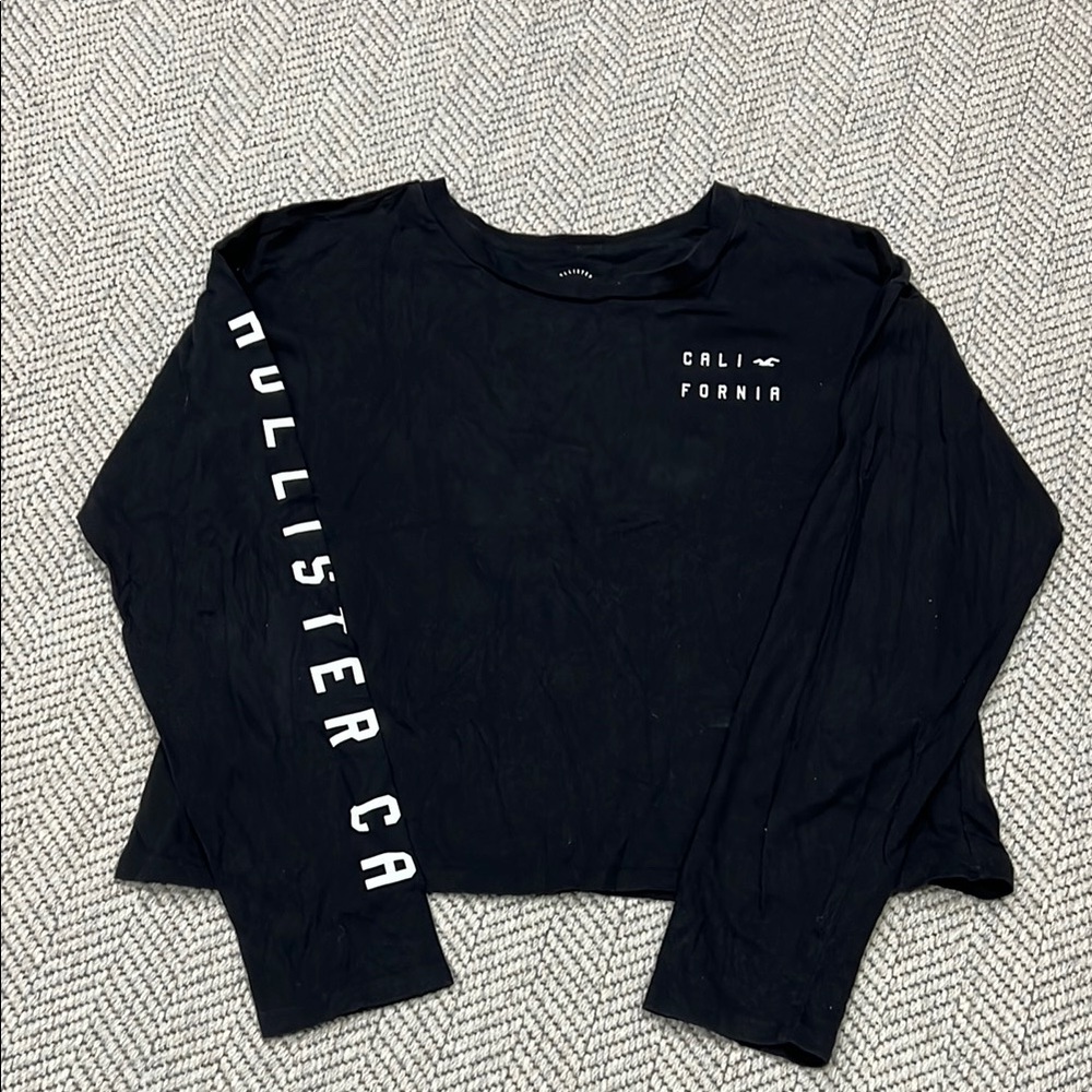 Hollister Women's Black Long Sleeve Crop Top